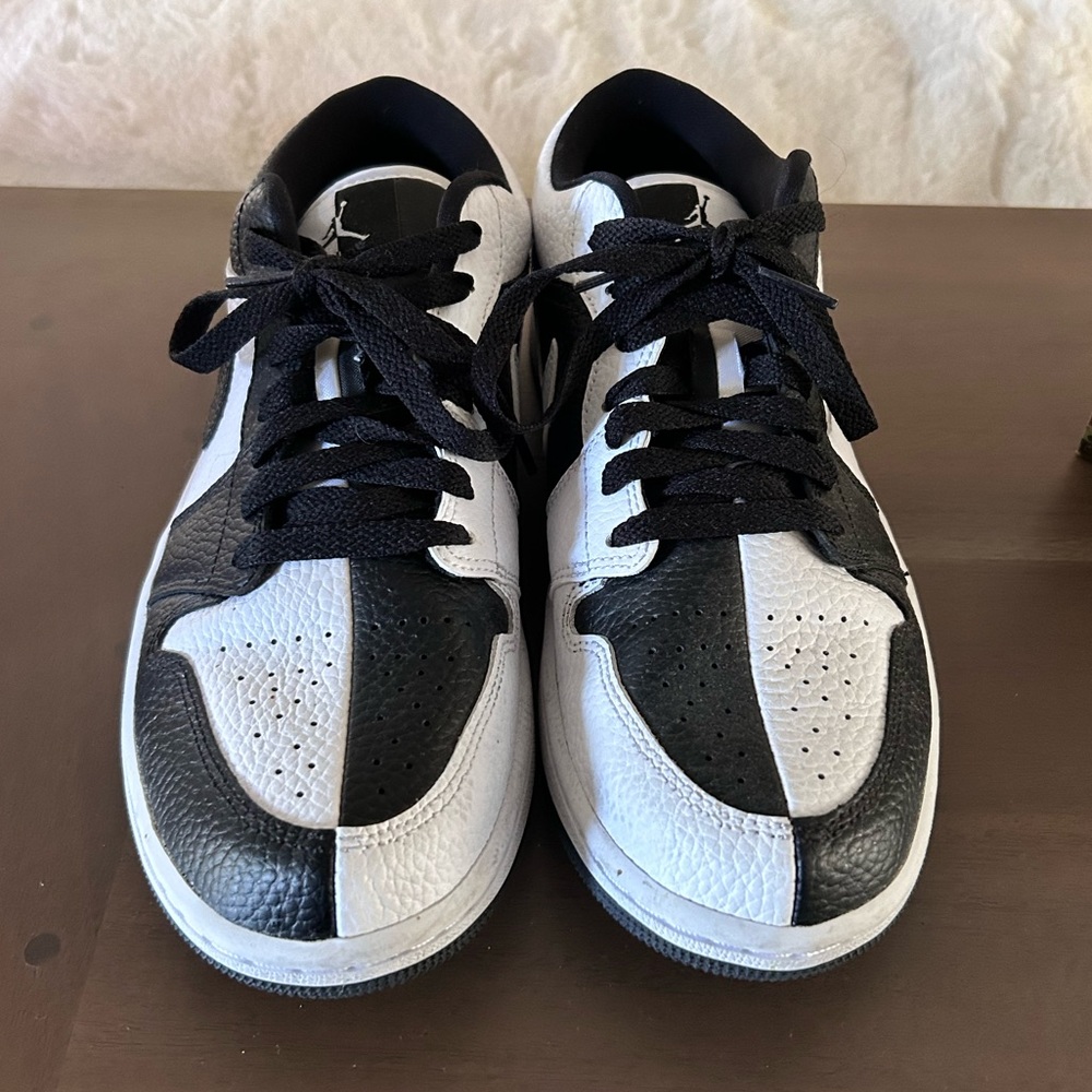 nike jordan low